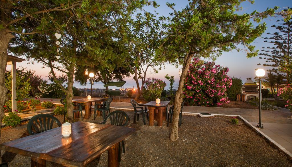 خيرسونِسوس Panorama-Seaview Studios & Apartments المظهر الخارجي الصورة